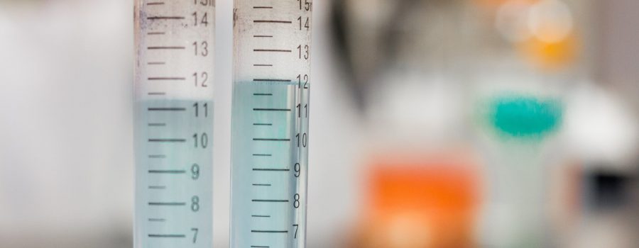biology_blur_blurred_background_indoors_lab_laboratory_liquid_measure-1521219